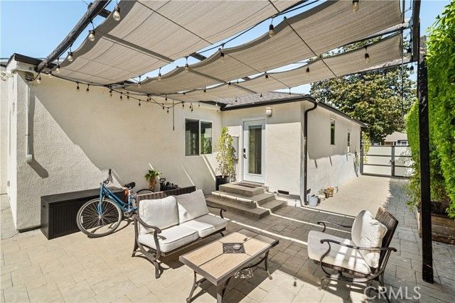14622 Huston Street, Sherman Oaks, CA 91403