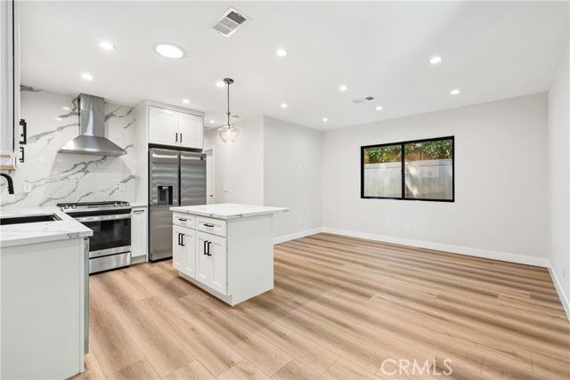 14622 Huston Street, Sherman Oaks, CA 91403