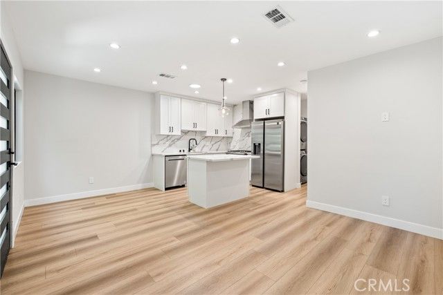 14622 Huston Street, Sherman Oaks, CA 91403