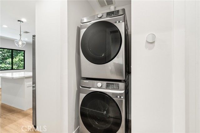 14622 Huston Street, Sherman Oaks, CA 91403