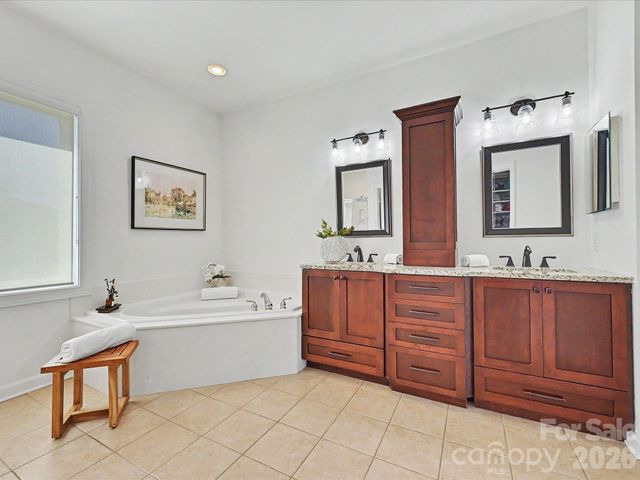 14938 Hawick Manor Lane, Pineville, NC 28134