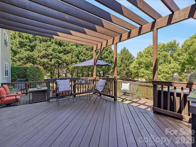 14938 Hawick Manor Lane, Pineville, NC 28134