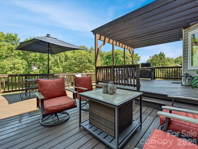 14938 Hawick Manor Lane, Pineville, NC 28134