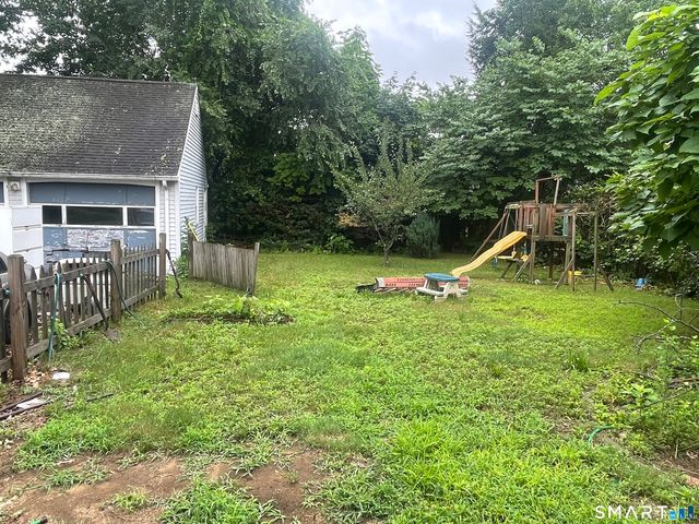 36 Sedgwick Road, East Hartford, CT 06108
