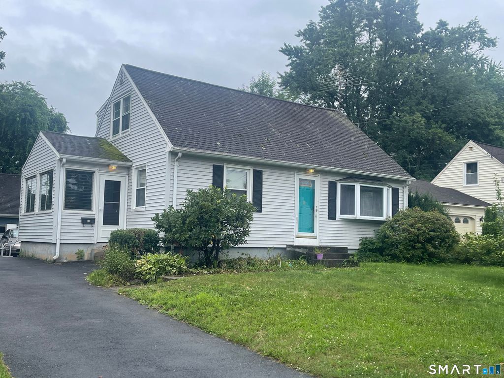 36 Sedgwick Road, East Hartford, CT 06108