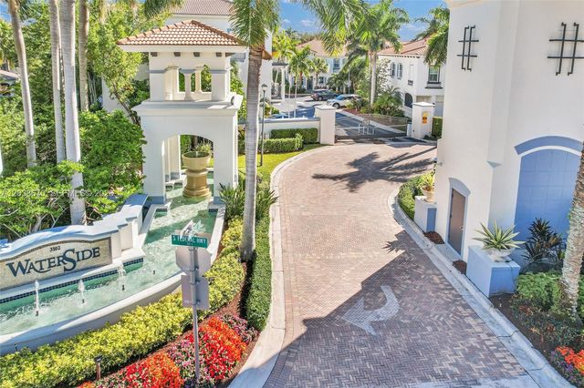 3127 Waterside Circle, Boynton Beach, FL 33435