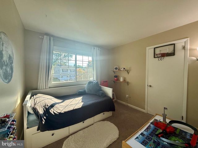 1335 GREENLEAF RD, Wilmington, DE 19805