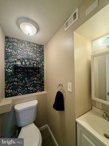 1335 GREENLEAF RD, Wilmington, DE 19805