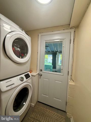 1335 GREENLEAF RD, Wilmington, DE 19805