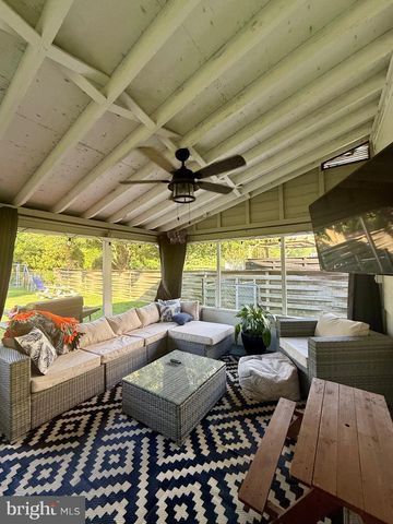 1335 GREENLEAF RD, Wilmington, DE 19805