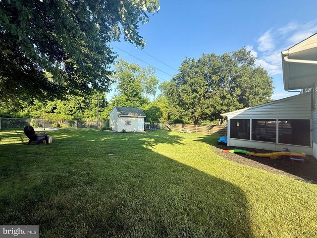 1335 GREENLEAF RD, Wilmington, DE 19805