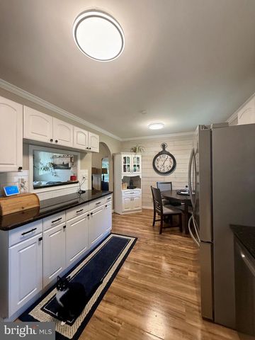 1335 GREENLEAF RD, Wilmington, DE 19805