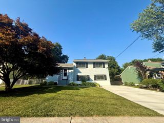 1335 GREENLEAF RD, Wilmington, DE 19805