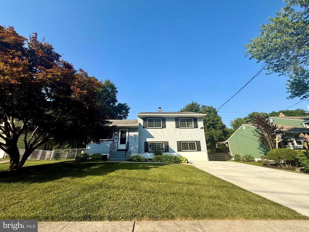 1335 GREENLEAF RD, Wilmington, DE 19805