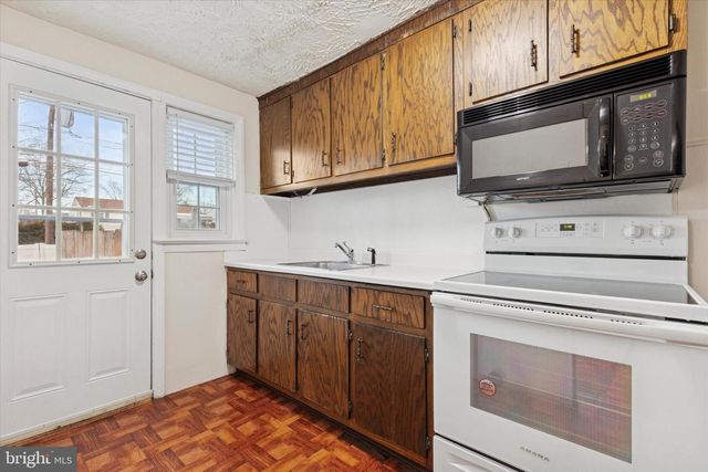 171 SUNRISE DR, Pottstown, PA 19464