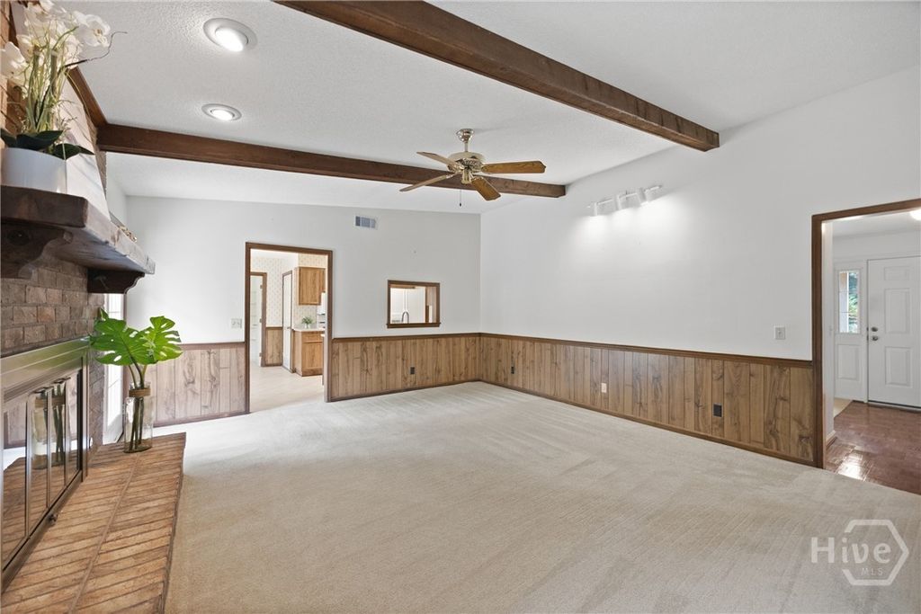 Image 23 of property listing at 8506 Heatherwood Drive, Savannah, GA 31406