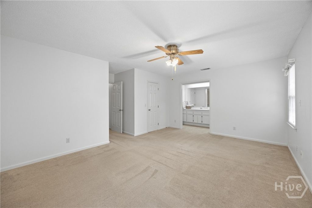 Image 30 of property listing at 8506 Heatherwood Drive, Savannah, GA 31406