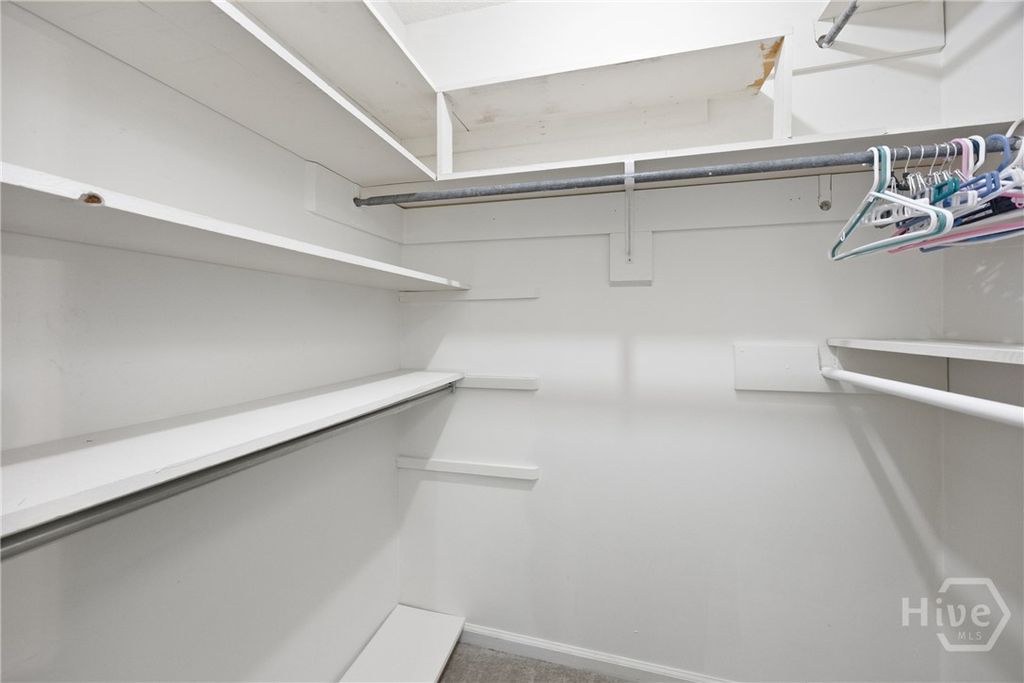 Image 32 of property listing at 8506 Heatherwood Drive, Savannah, GA 31406