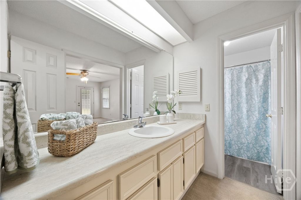 Image 33 of property listing at 8506 Heatherwood Drive, Savannah, GA 31406