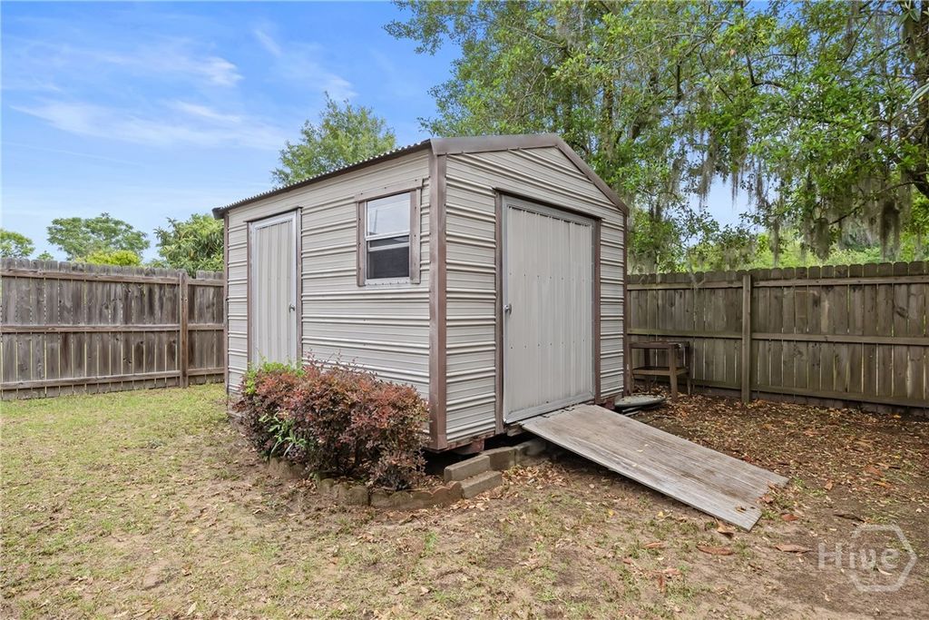 Image 42 of property listing at 8506 Heatherwood Drive, Savannah, GA 31406