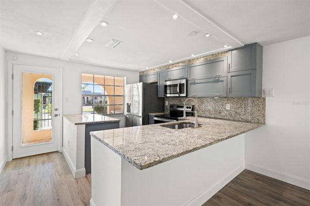 4127 STRATFORD DRIVE 4127, New Port Richey, FL 34652