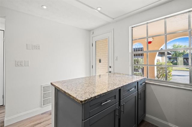 4127 STRATFORD DRIVE 4127, New Port Richey, FL 34652