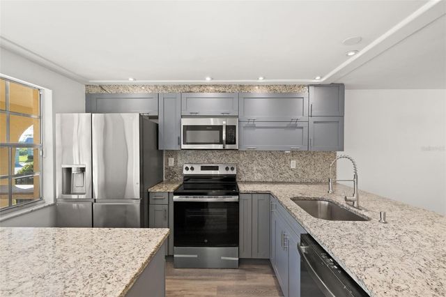 4127 STRATFORD DRIVE 4127, New Port Richey, FL 34652