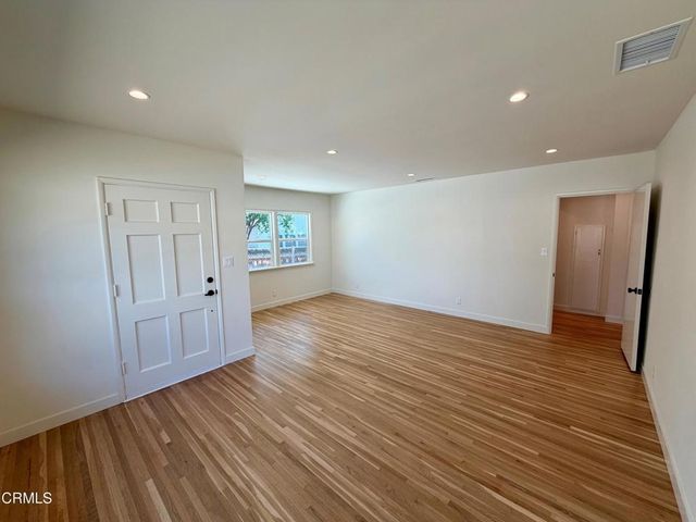 131 Poinsettia Avenue, Monrovia, CA 91016
