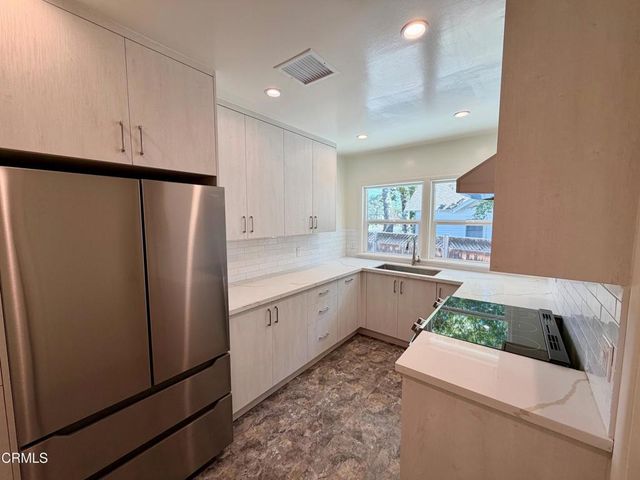 131 Poinsettia Avenue, Monrovia, CA 91016