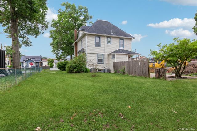 112 Woods Avenue, Roosevelt, NY 11575
