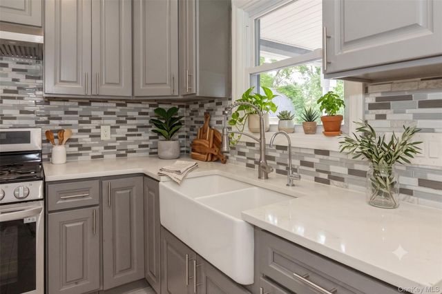 112 Woods Avenue, Roosevelt, NY 11575