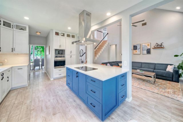 3002 Barton Point CIR, Austin, TX 78733