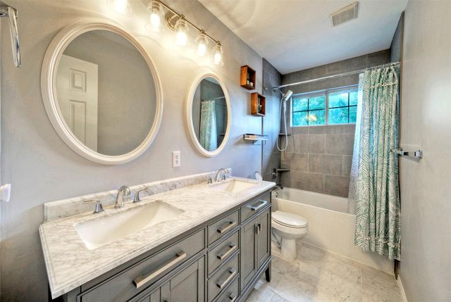 3002 Barton Point CIR, Austin, TX 78733