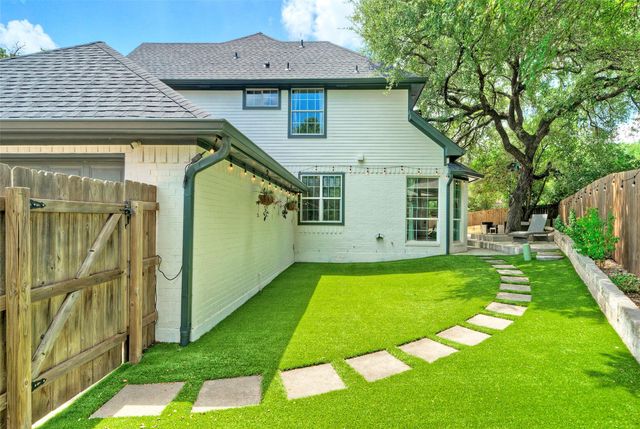 3002 Barton Point CIR, Austin, TX 78733
