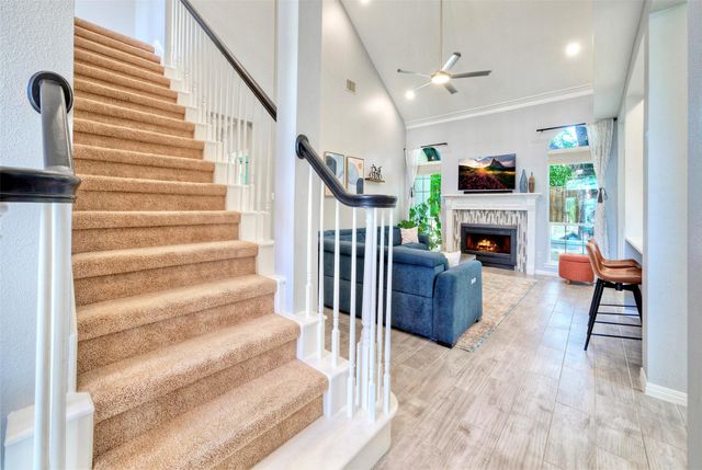 3002 Barton Point CIR, Austin, TX 78733