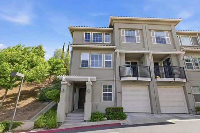 2695 Villa Cortona Way, San Jose, CA 95125