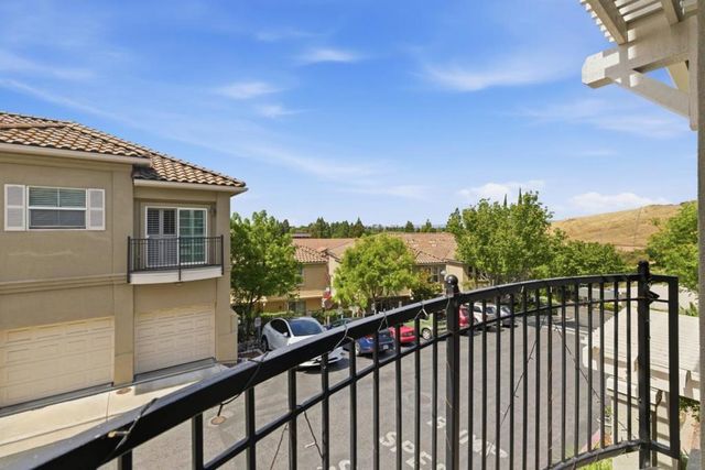 2695 Villa Cortona Way, San Jose, CA 95125