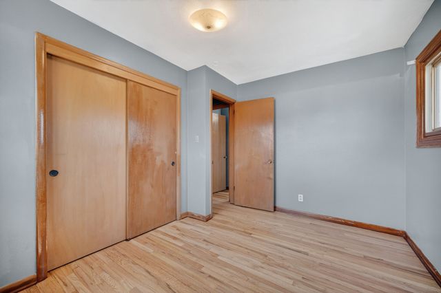 2704 Wedgewood Road, Des Moines, IA 50317