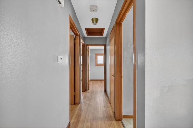 2704 Wedgewood Road, Des Moines, IA 50317