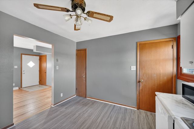 2704 Wedgewood Road, Des Moines, IA 50317