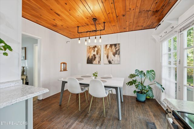 5409 Weston Rd, Knoxville, TN 37918