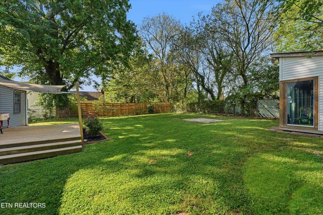 5409 Weston Rd, Knoxville, TN 37918