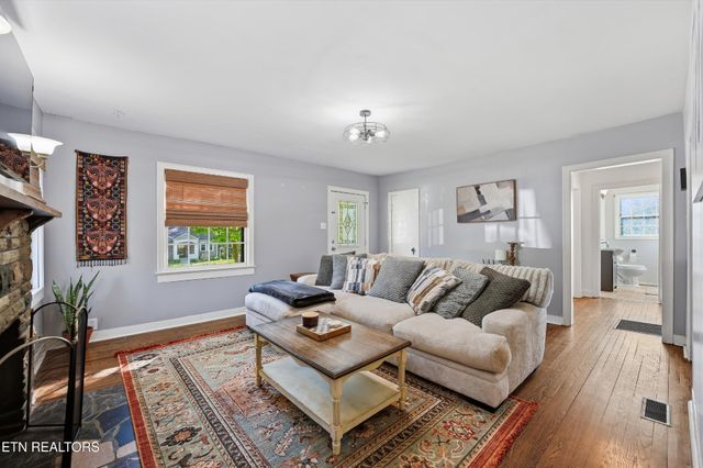 5409 Weston Rd, Knoxville, TN 37918