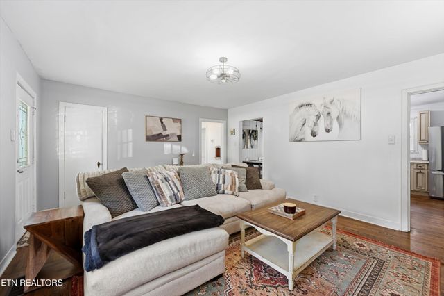 5409 Weston Rd, Knoxville, TN 37918