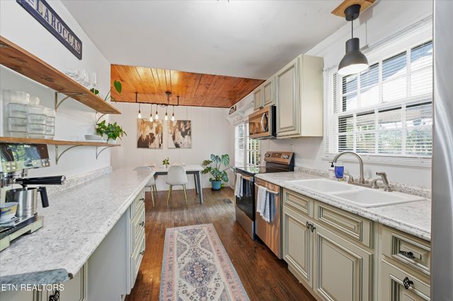 5409 Weston Rd, Knoxville, TN 37918