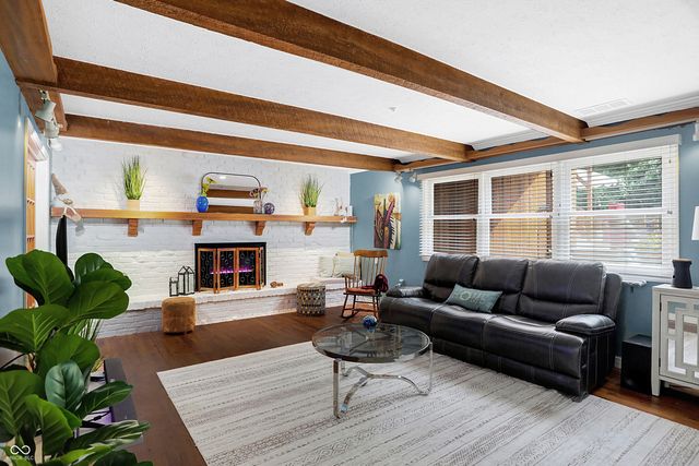6903 Glacier Drive, Indianapolis, IN 46217