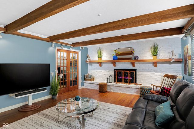 6903 Glacier Drive, Indianapolis, IN 46217