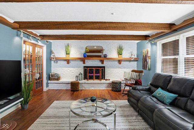 6903 Glacier Drive, Indianapolis, IN 46217