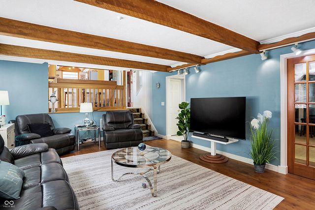 6903 Glacier Drive, Indianapolis, IN 46217