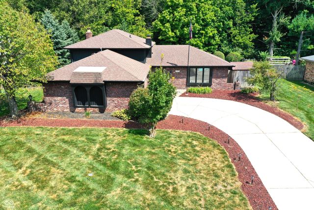 6903 Glacier Drive, Indianapolis, IN 46217